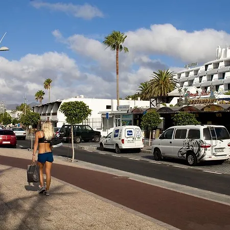 Bluesea Cocoteros شقة